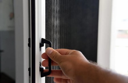 Neden sineklik kullan�r�z, sinekli�in faydalar�, sinekli�in avantajlar�